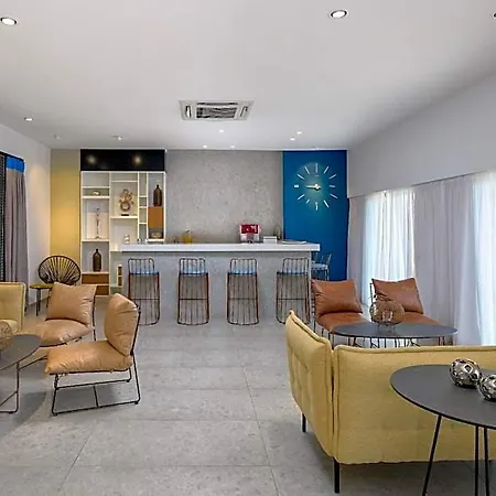 Hotel Breeze 5*