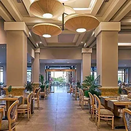 Hotel Breeze 5*